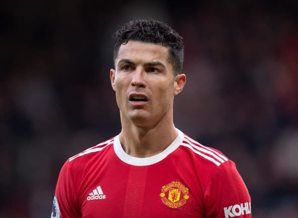 Cristiano Ronaldo vai exigir ao Manchester United a saída "imediata"